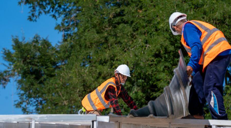 Professional New roof installation in Lindsay, OK